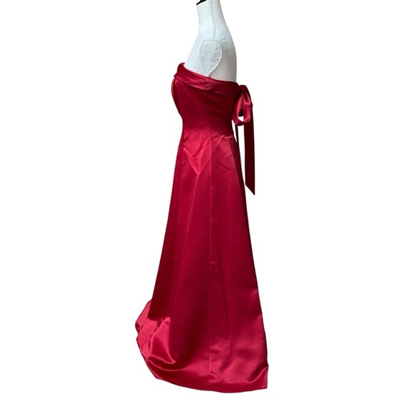 Michaelangelo Red Strapless Satin Gown Bow Back Formal Evening Dress Sz 2 - Picture 7 of 12